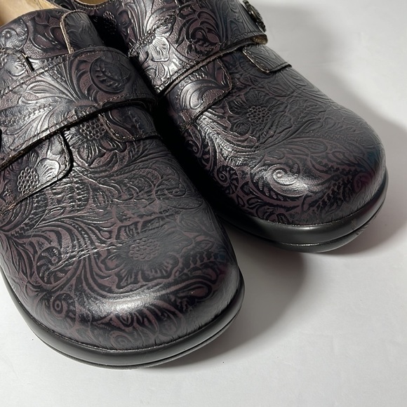 Alegria Joleen Molasses Brown Tooled Leather Slip On Oxford Size 40 / 10 - Picture 8 of 16